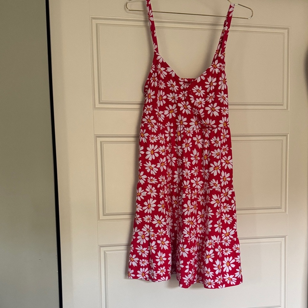 Hollister Red Floral Daisy Sundress with White Flowers - Size M - NWT